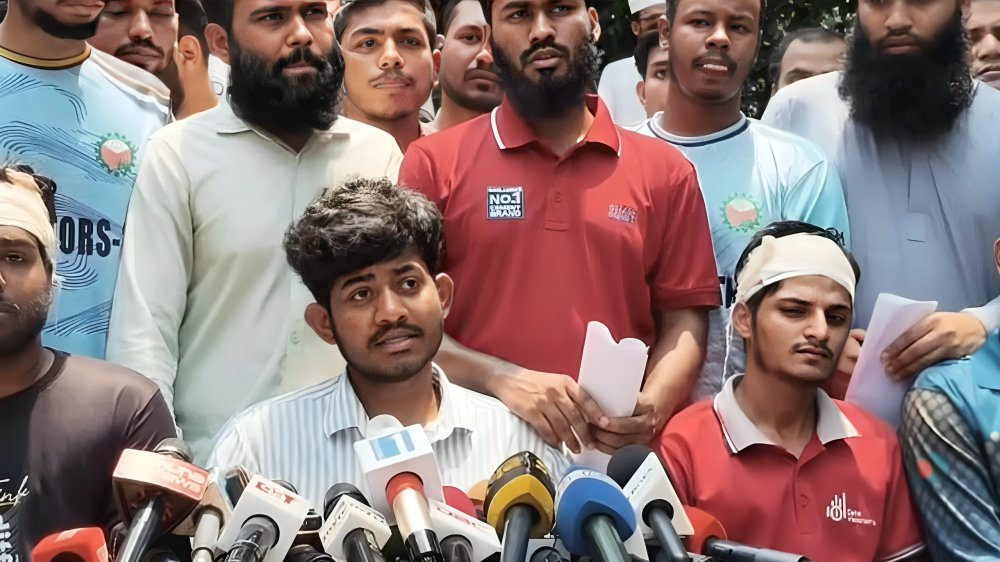 ভিসির প্রজ্ঞাপন বাতিল না করলে কঠোর আন্দোলনের হুঁশিয়ারি ডুয়েট শিক্ষার্থীদের