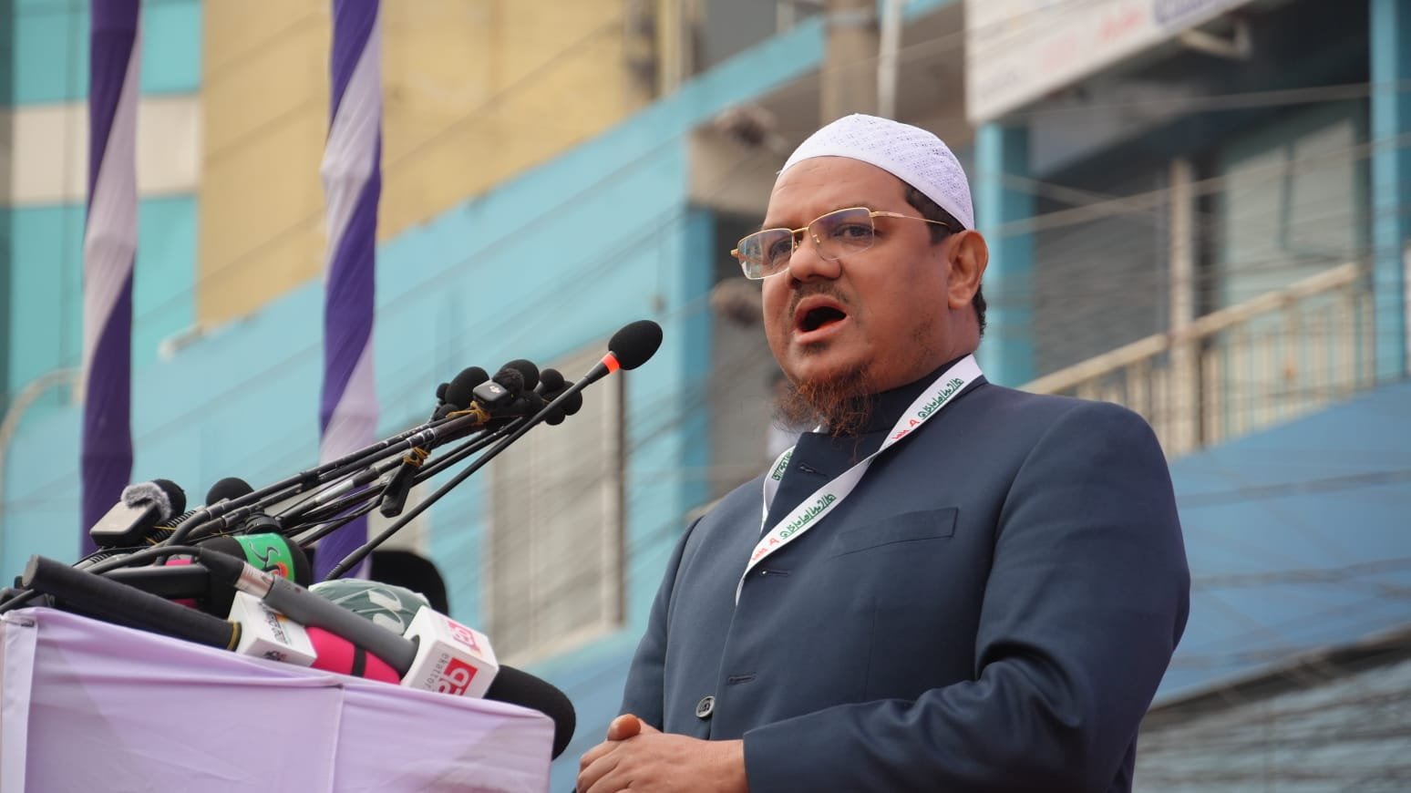 গুন্ডামি করে, সেন্টার দখল করে, সন্ত্রাসী চালিয়ে ক্ষমতার চেয়ারে বসবেন, সেদিন ভুলে যান- সৈয়দ মো. রেজাউল করিম