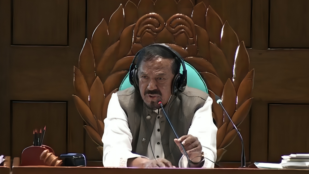 শেখ হাসিনাকে ঘিরে স্পিকারের বিস্ফোরক মন্তব্য