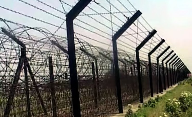 বাংলাদেশে ঠেলে পাঠানো নারীকে ফেরাতে উদ্যোগ, স্বামীকে ২ লাখ রুপি ক্ষতিপূরণের নির্দেশ
