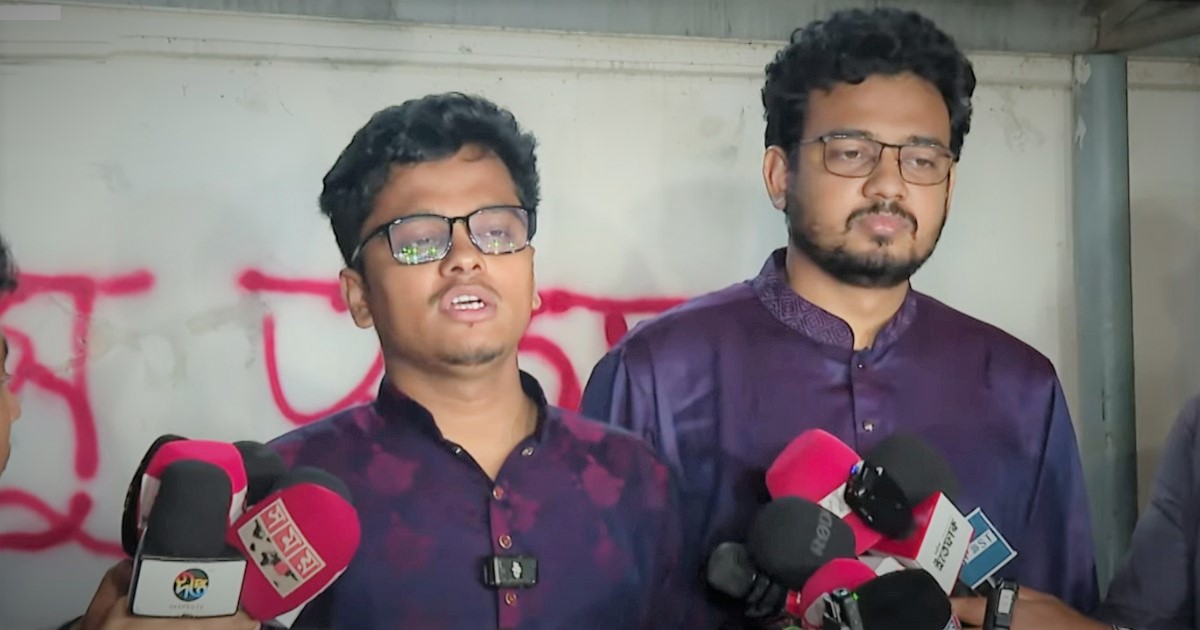 ঢাকা বিশ্ববিদ্যালয়ে ছাত্ররাজনীতি অবশ্যই থাকতে হবে: এস এম ফরহাদ