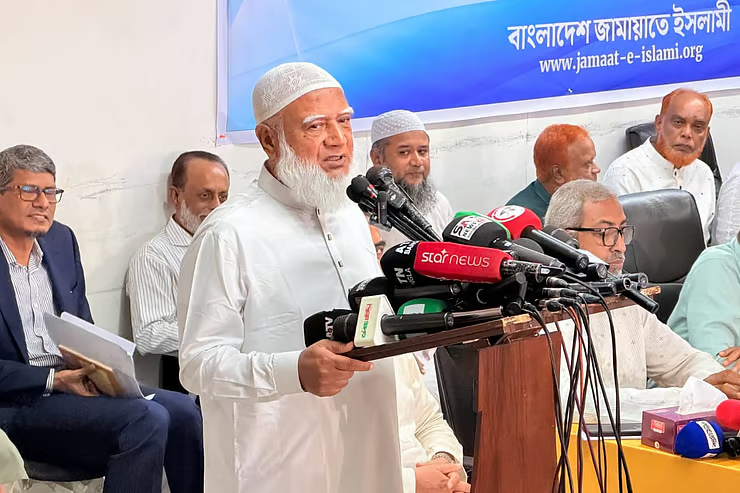 মালয়েশিয়া শ্রমবাজারের ২৫ এজেন্সি নির্বাচনের ব্যাখ্যা চাইলেন জামায়াত আমির