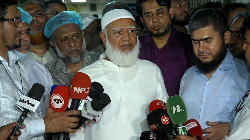 আইনশৃঙ্খলার অবনতি সত্ত্বেও সরকার মিথ্যার বুলি আওড়াচ্ছে: জামায়াত আমির