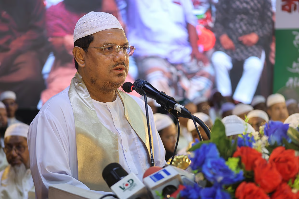 স্থানীয় সরকার নির্বাচনে শরিয়াহর পক্ষের প্রার্থী বেছে নেওয়ার আহ্বান চরমোনাই পীরের
