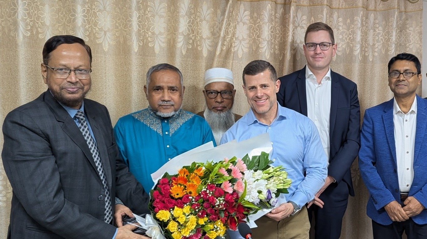 জামায়াত নেতৃবৃন্দের সঙ্গে (আইআরআই) এর প্রতিনিধি দলের সাক্ষাৎ