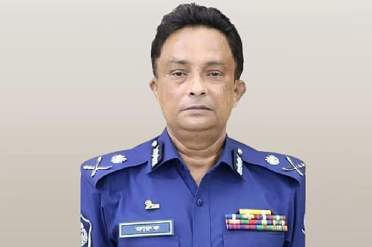 সাবেক ডিএমপি কমিশনার খন্দকার গোলাম ফারুক ও তাঁর স্ত্রীর অবৈধ সম্পদ জব্দের নির্দেশ আদালতের