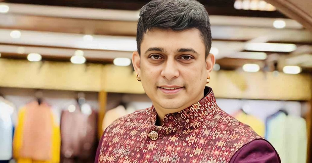 অল্পের জন্য রক্ষা পেলেন জায়েদ খান