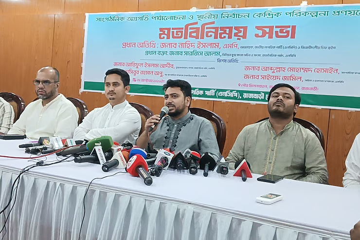 বর্তমান পরিস্থিতিতে সুষ্ঠু স্থানীয় সরকার নির্বাচন সম্ভব নয়: নাহিদ ইসলাম