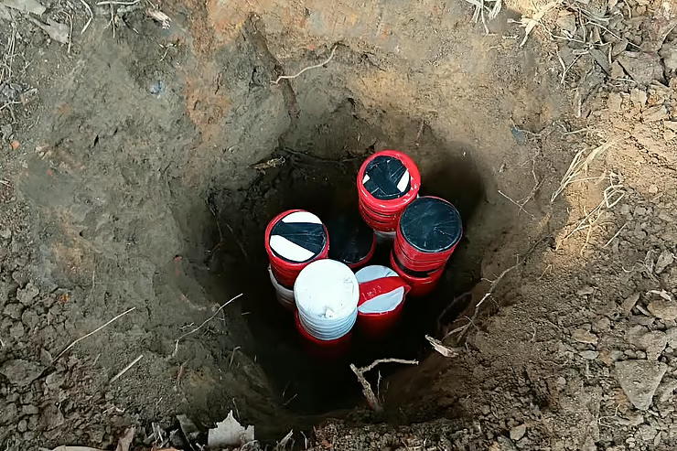 নিষিদ্ধ ছাত্রলীগ নেতার বাড়ির সামনে ১০ ককটেল, নিষ্ক্রিয় করল পুলিশ