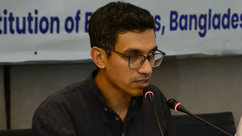 সরকারি জমি ১৫ বছরের জন্য লিজ দিয়ে সৌর বিদ্যুৎ বাড়ানোর পরিকল্পনা: আশিক চৌধুরী