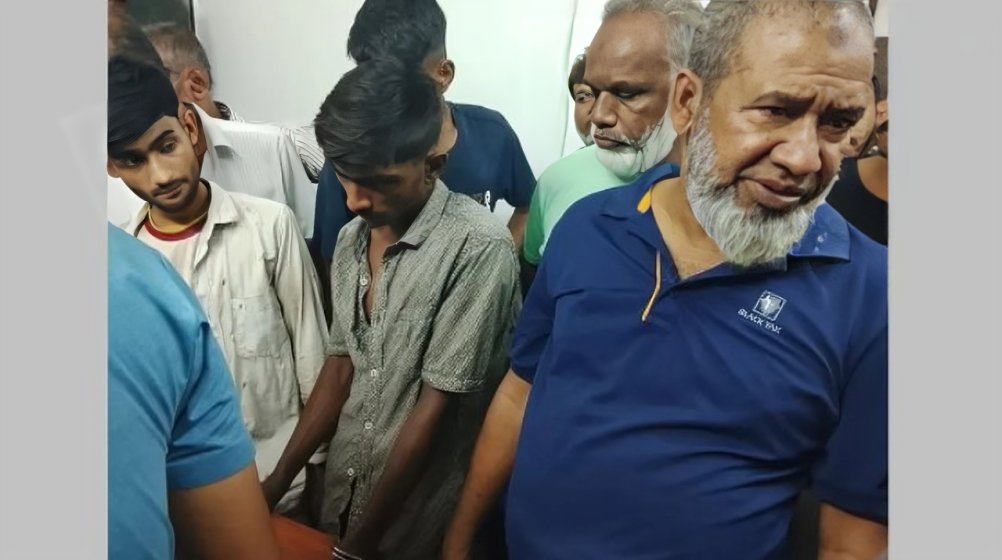 আওয়ামী লীগ ও ছাত্রলীগের ঝটিকা মিছিলের চেষ্টা, পুলিশের বিশেষ অভিযানে আটক ১০