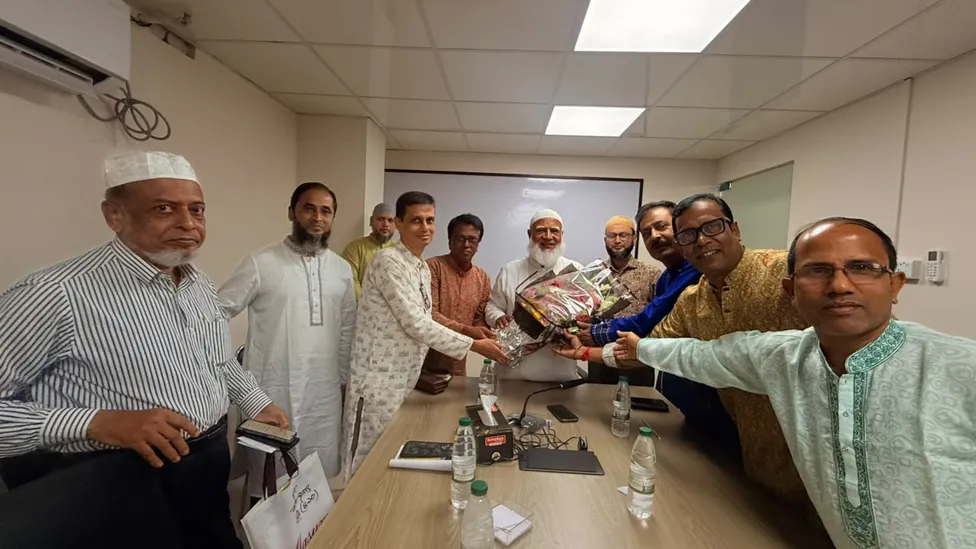 ঢাকা-১৫ আসনের বিভিন্ন শ্রেণি-পেশার মানুষের সঙ্গে বিরোধীদলীয় নেতার মতবিনিময় অনুষ্ঠিত