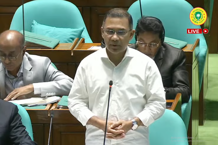 শিল্পে গ্যাস সংকট ঠেকাতে নতুন এলএনজি টার্মিনাল, ১৫০ কূপ খননের পরিকল্পনা