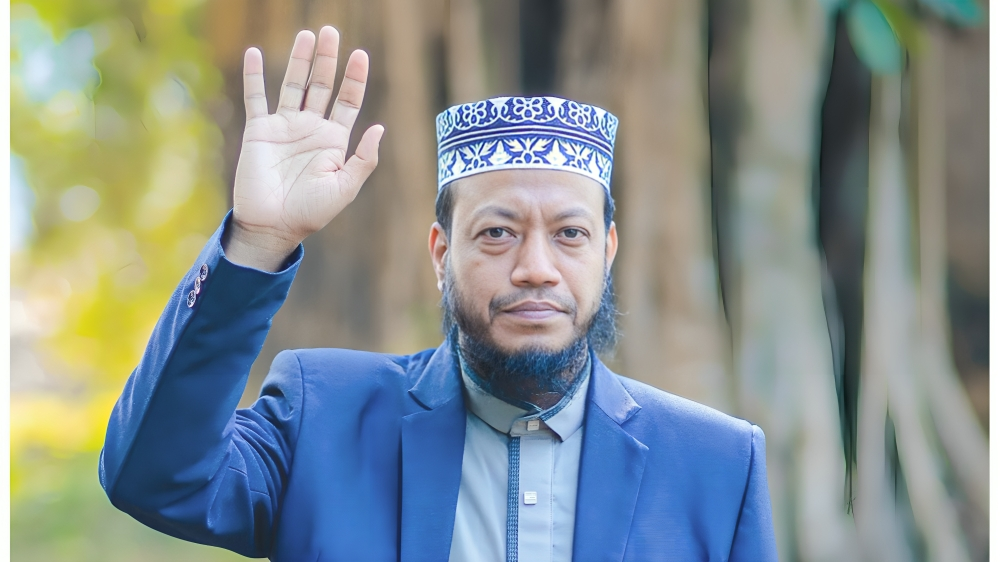 জামায়াত নেতা আমির হামজার বিরুদ্ধে গ্রেপ্তারি পরোয়ানা জারি