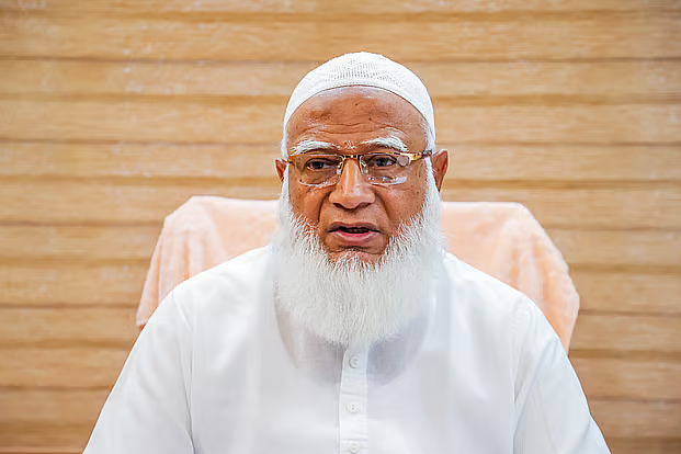 নিরাপত্তা ও স্বস্তিতে পূজা উদ্‌যাপনের ব্যবস্থা নিতে জামায়াত আমিরের আহ্বান