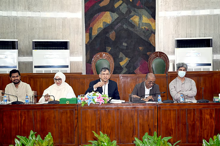 প্রধান উপদেষ্টার নিয়োগ পদ্ধতি নিয়ে জটিলতা